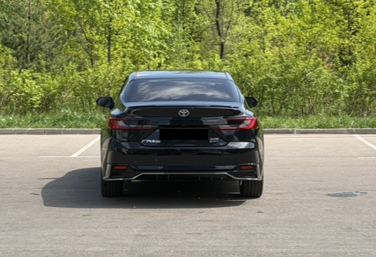 Аренда toyota camry бизнес класса 2026 года в городе Москва Щукинская от 14000 руб./сутки, передний привод, двигатель: гибрид, объем 2 литра, каско (Мультидрайв), ОСАГО (Мультидрайв), без водителя, недорого, вид 8 - RentRide