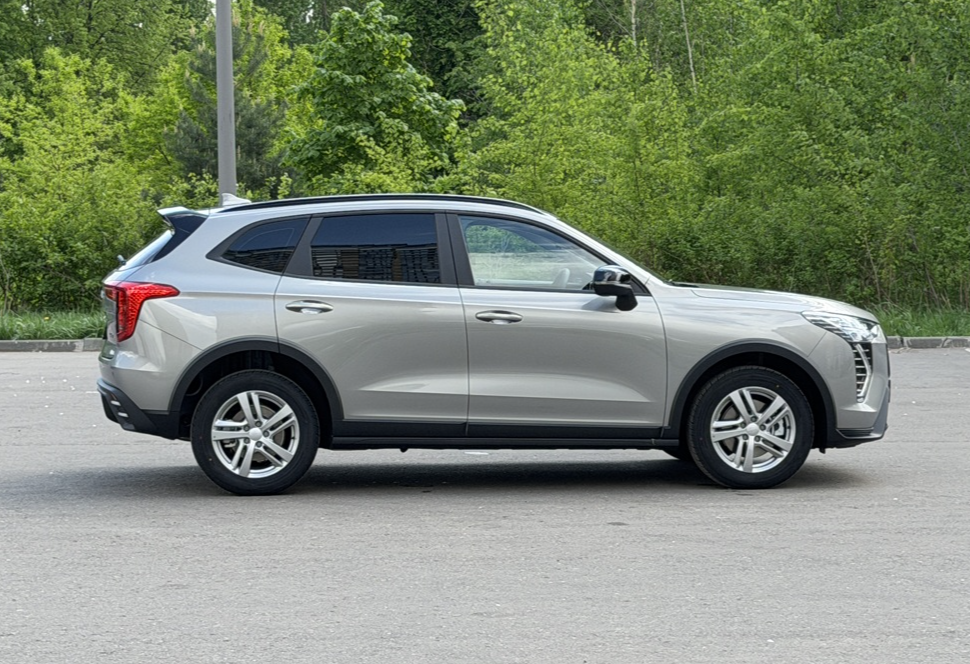 Аренда haval jolion комфорт класса 2026 года в городе Москва Чертановская от 4480 руб./сутки, полный привод, двигатель: бензин, объем 1.5 литров, каско (Мультидрайв), ОСАГО (Мультидрайв), без водителя, недорого, вид 7 - RentRide