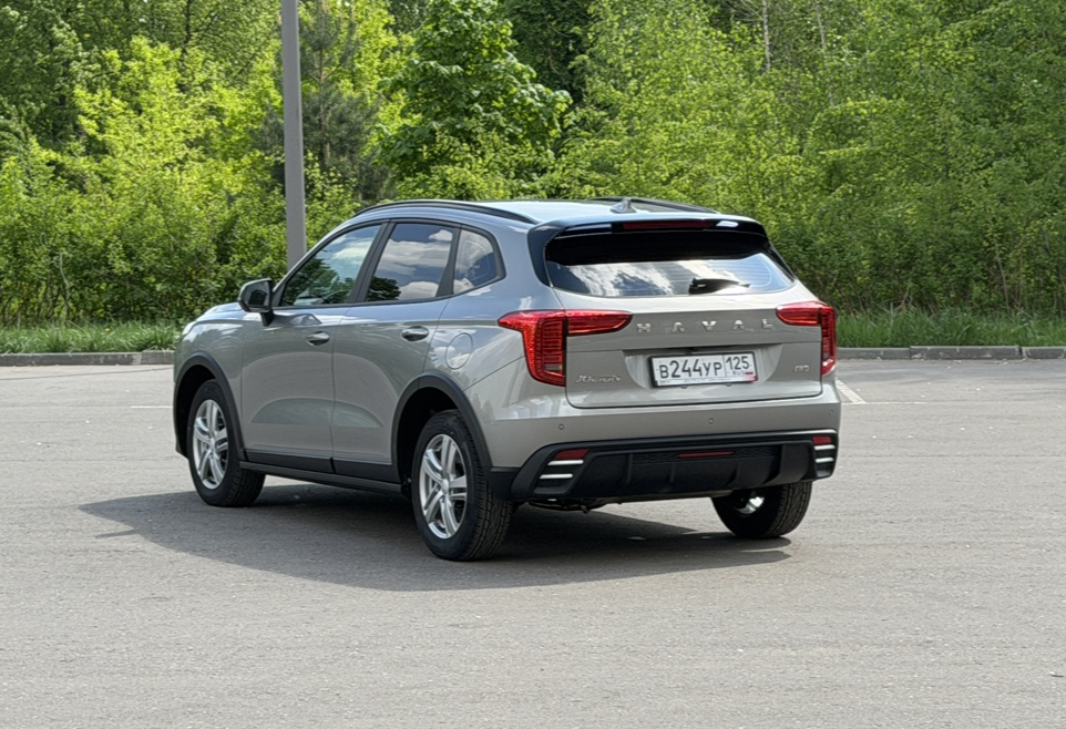 Аренда haval jolion комфорт класса 2026 года в городе Москва Чертановская от 4480 руб./сутки, полный привод, двигатель: бензин, объем 1.5 литров, каско (Мультидрайв), ОСАГО (Мультидрайв), без водителя, недорого, вид 4 - RentRide