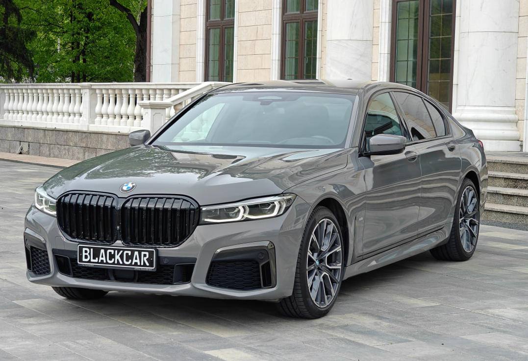 Аренда bmw 7-serii 2021 года в городе Москва от 12000 руб./сутки, полный привод, двигатель: дизель, объем 3 литра, каско (Мультидрайв), ОСАГО (Мультидрайв), без водителя, недорого - RentRide