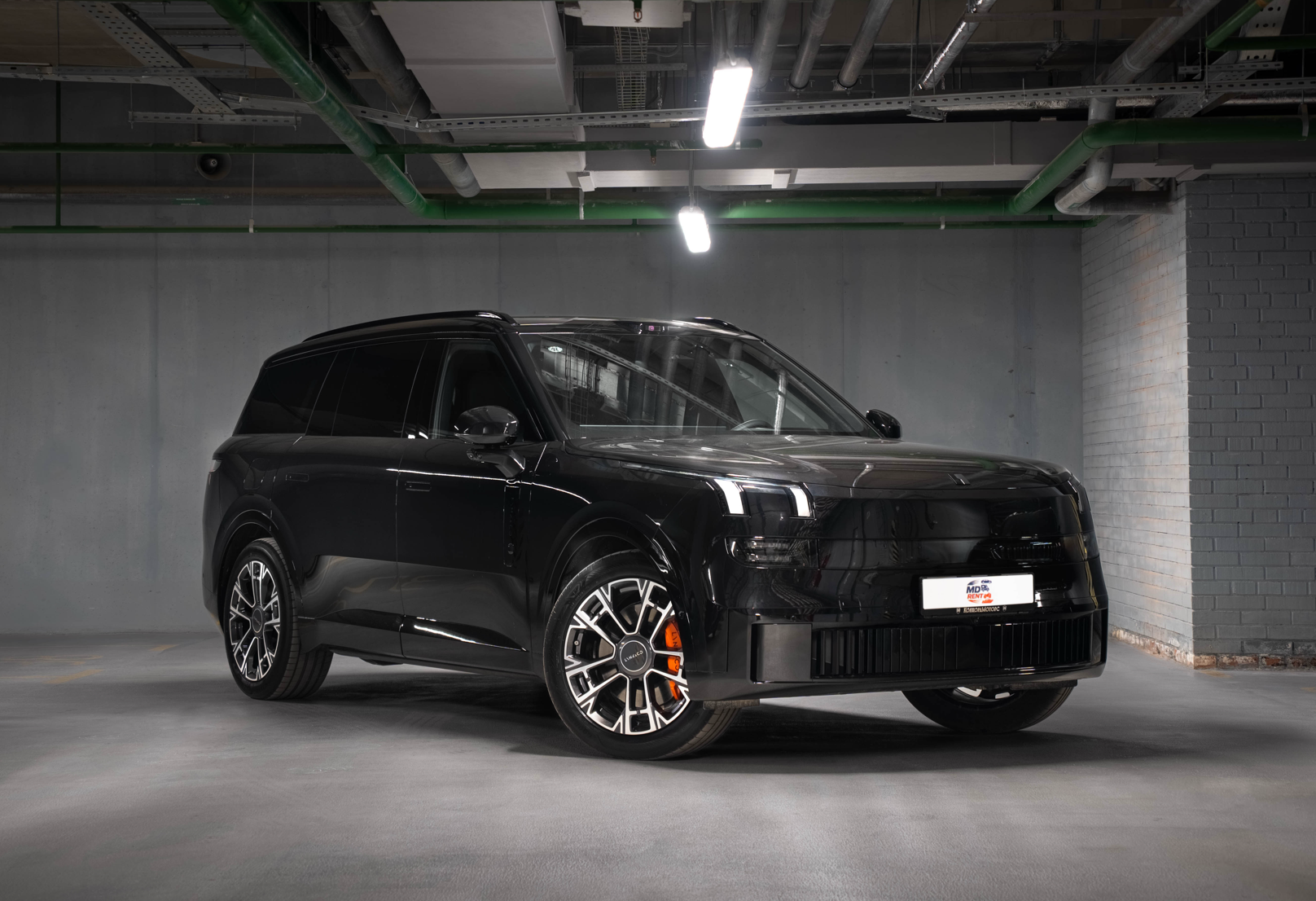 Аренда lynkco lynkco бизнес класса 2025 года в городе Москва Беговая от 21600 руб./сутки, полный привод, двигатель: бензин, объем 2 литра, ОСАГО (Мультидрайв), без водителя, недорого, вид 3 - RentRide