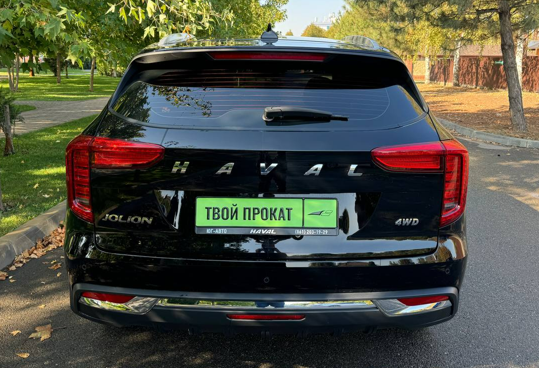Аренда haval jolion комфорт класса 2023 года в городе Москва от 4000 руб./сутки, полный привод, двигатель: бензин, объем 1.5 литров, ОСАГО (Мультидрайв), без водителя, недорого, вид 3 - RentRide