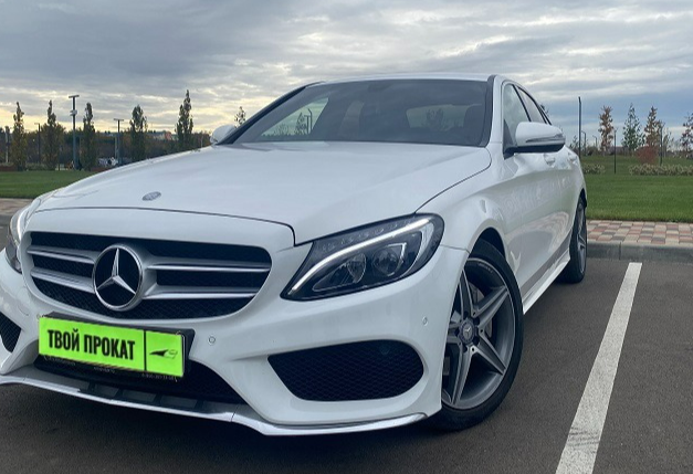 Аренда mercedes-benz c-klass бизнес класса 2016 года в городе Москва от 6560 руб./сутки, передний привод, двигатель: бензин, объем 1.6 литров, ОСАГО (Мультидрайв), без водителя, недорого - RentRide