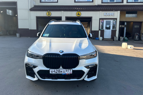 Прокат авто bmw x7 бизнес класса 2019 года в городе Москва Крюково от 20000 руб./сутки, полный привод, двигатель: бензин, объем 3 литра, каско (Впишу в полис), ОСАГО (Впишу в полис), без водителя, недорого - RentRide