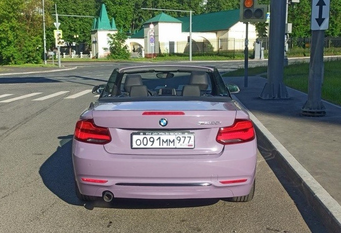 Аренда bmw 2-serii бизнес класса 2018 года в городе Москва Щелковская от 8000 руб./сутки, задний привод, двигатель: бензин, объем 1.5 литров, ОСАГО (Мультидрайв), без водителя, недорого, вид 4 - RentRide