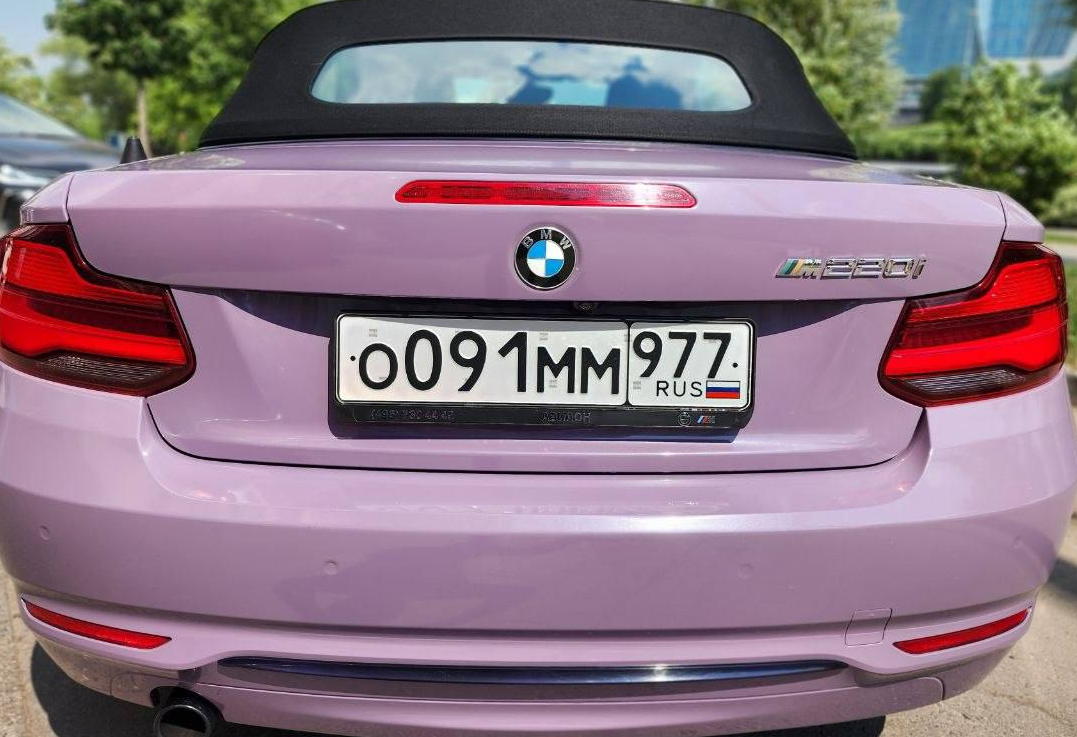 Аренда bmw 2-serii бизнес класса 2018 года в городе Москва Щелковская от 8000 руб./сутки, задний привод, двигатель: бензин, объем 1.5 литров, ОСАГО (Мультидрайв), без водителя, недорого, вид 4 - RentRide