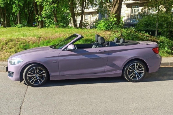 Прокат авто bmw 2-serii бизнес класса 2018 года в городе Москва Щелковская от 8000 руб./сутки, задний привод, двигатель: бензин, объем 1.5 литров, ОСАГО (Мультидрайв), без водителя, недорого - RentRide