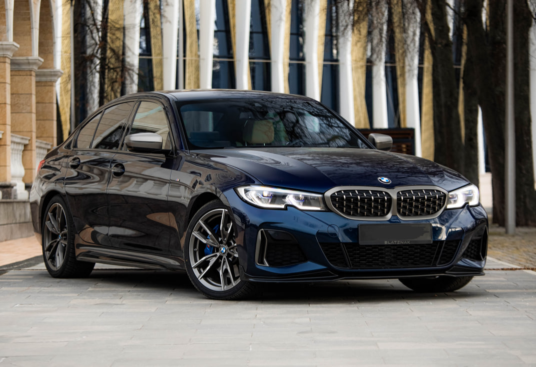Аренда bmw 3-serii бизнес класса 2021 года в городе Москва Профсоюзная от 15200 руб./сутки, полный привод, двигатель: бензин, объем 3 литра, ОСАГО (Впишу в полис), без водителя, недорого - RentRide