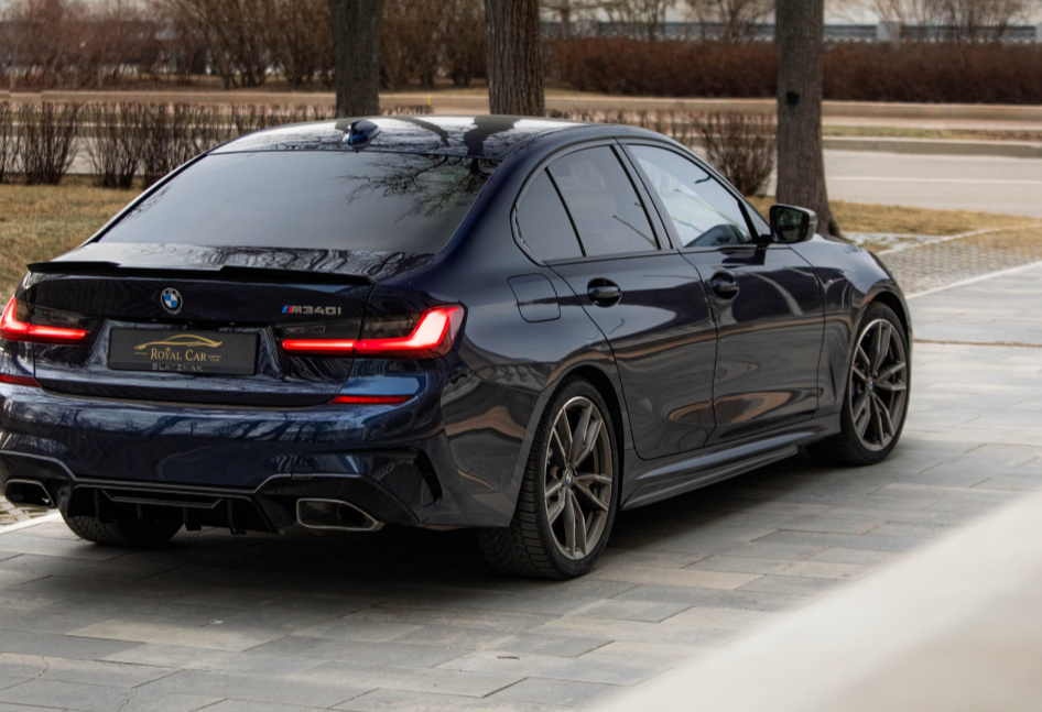 Аренда bmw 3-serii бизнес класса 2021 года в городе Москва Профсоюзная от 15200 руб./сутки, полный привод, двигатель: бензин, объем 3 литра, ОСАГО (Впишу в полис), без водителя, недорого, вид 3 - RentRide