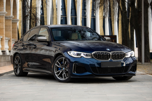 Прокат авто bmw 3-serii бизнес класса 2021 года в городе Москва Профсоюзная от 15200 руб./сутки, полный привод, двигатель: бензин, объем 3 литра, ОСАГО (Впишу в полис), без водителя, недорого - RentRide
