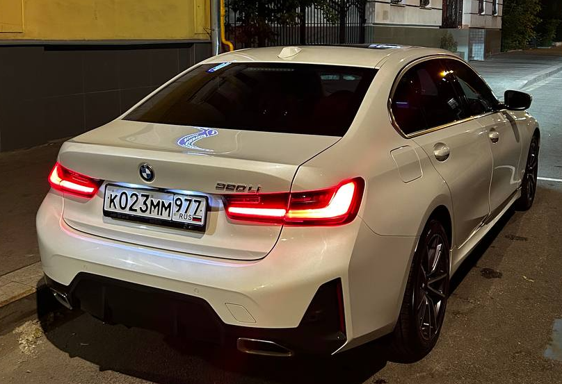 Аренда bmw 3-serii бизнес класса 2023 года в городе Москва Щелковская от 6400 руб./сутки, задний привод, двигатель: бензин, объем 2000 литров, ОСАГО (Мультидрайв), без водителя, недорого, вид 3 - RentRide