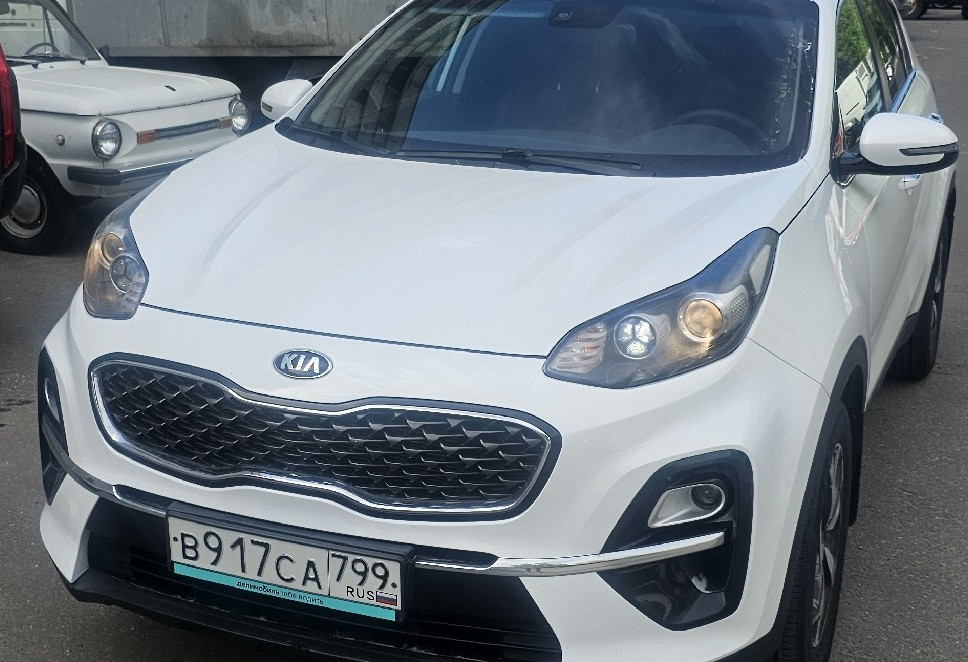 Аренда kia sportage стандарт класса 2019 года в городе Москва Нагорная от 4400 руб./сутки, передний привод, двигатель: бензин, объем 2 литра, ОСАГО (Впишу в полис), без водителя, недорого - RentRide