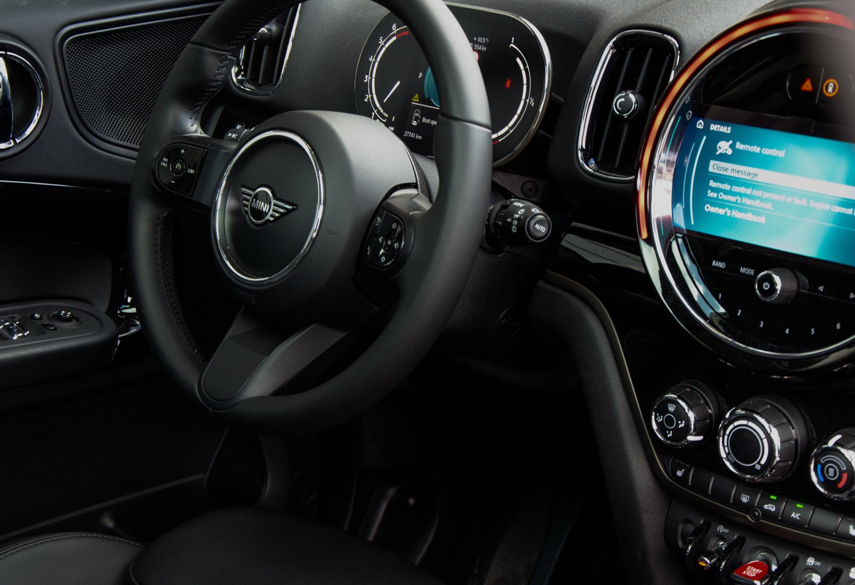 Аренда mini countryman бизнес класса 2022 года в городе Москва от 5352 руб./сутки, передний привод, двигатель: бензин, объем 1.5 литров, каско (Впишу в полис), ОСАГО (Мультидрайв), без водителя, недорого, вид 9 - RentRide