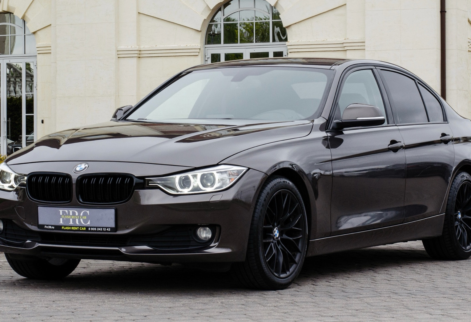 Аренда bmw 3-serii бизнес класса 2013 года в городе Москва от 5352 руб./сутки, задний привод, двигатель: дизель, объем 2 литра, каско (Впишу в полис), ОСАГО (Мультидрайв), без водителя, недорого - RentRide
