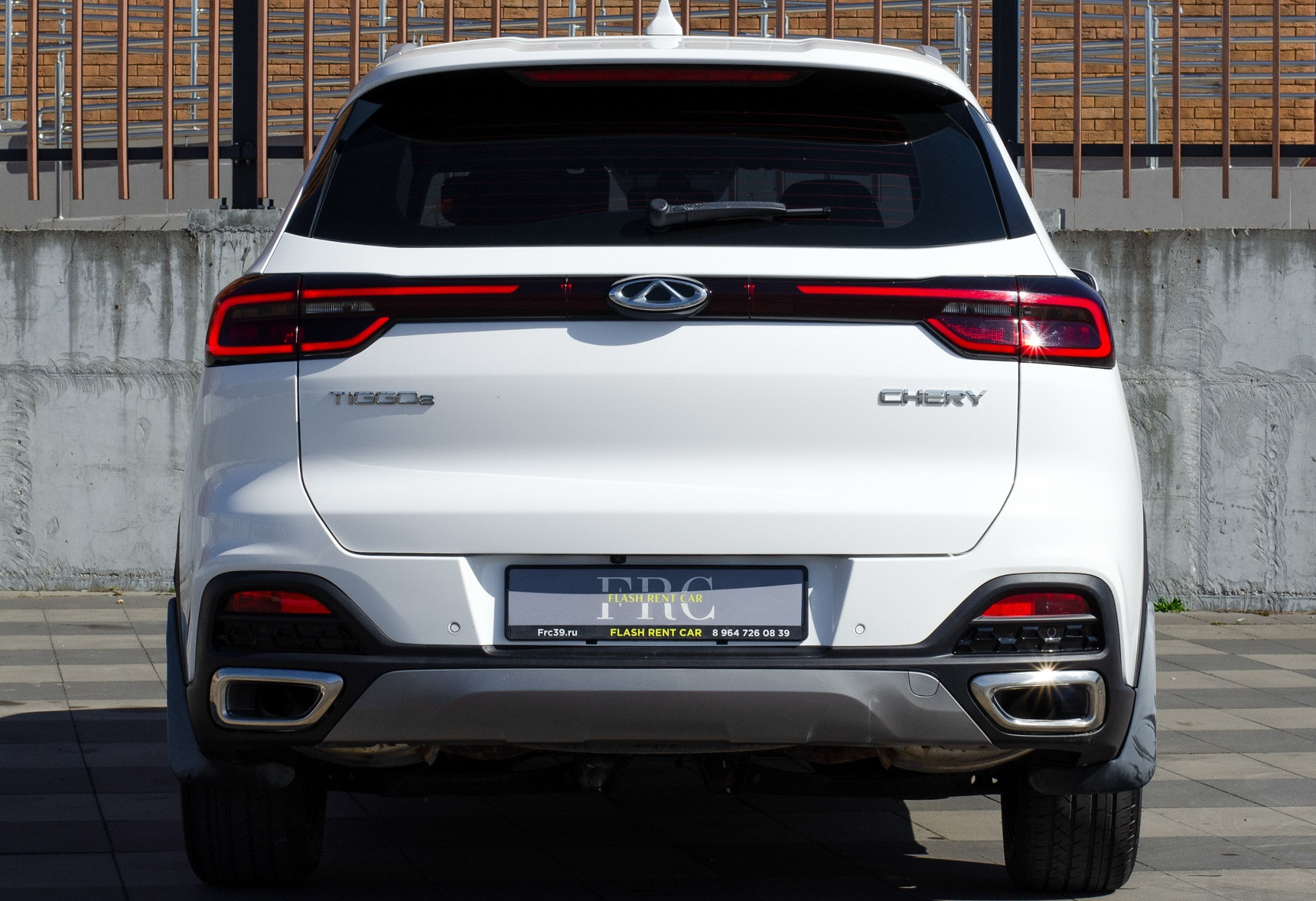 Аренда chery tiggo-8 комфорт класса 2020 года в городе Москва от 5592 руб./сутки, передний привод, двигатель: бензин, объем 2 литра, каско (Впишу в полис), ОСАГО (Мультидрайв), без водителя, недорого, вид 6 - RentRide