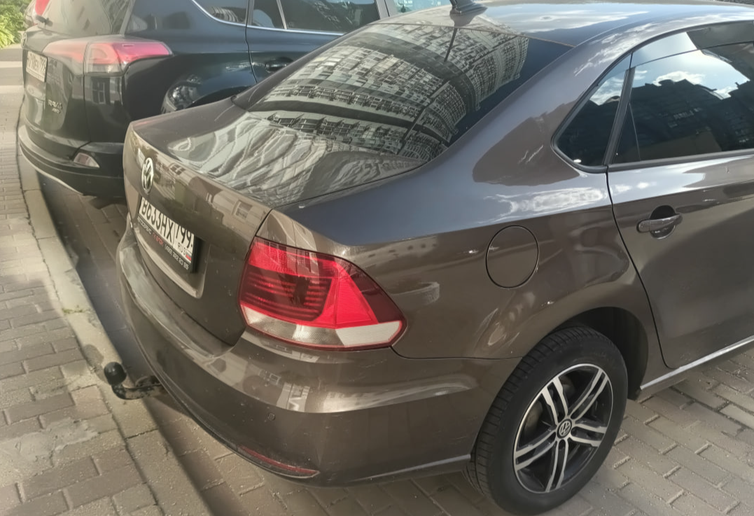 Аренда volkswagen polo эконом класса 2019 года в городе Москва Каховская от 1920 руб./сутки, передний привод, двигатель: бензин, объем 1.6 литров, ОСАГО (Мультидрайв), без водителя, недорого, вид 4 - RentRide