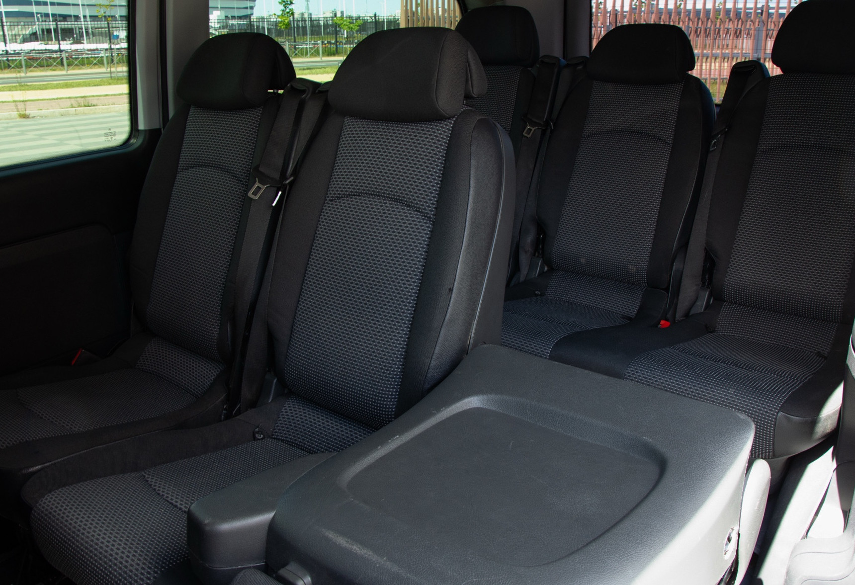 Аренда mercedes-benz vito 2011 года в городе Москва от 6712 руб./сутки, задний привод, двигатель: дизель, объем 2.1 литр, каско (Впишу в полис), ОСАГО (Мультидрайв), без водителя, недорого, вид 12 - RentRide