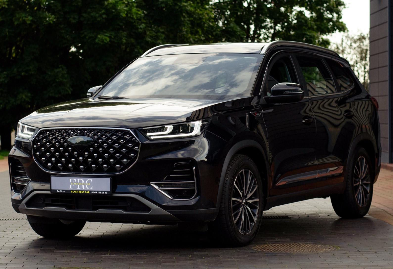 Аренда chery tiggo-8-pro комфорт класса 2021 года в городе Москва от 5032 руб./сутки, полный привод, двигатель: бензин, объем 2 литра, каско (Впишу в полис), ОСАГО (Мультидрайв), без водителя, недорого - RentRide