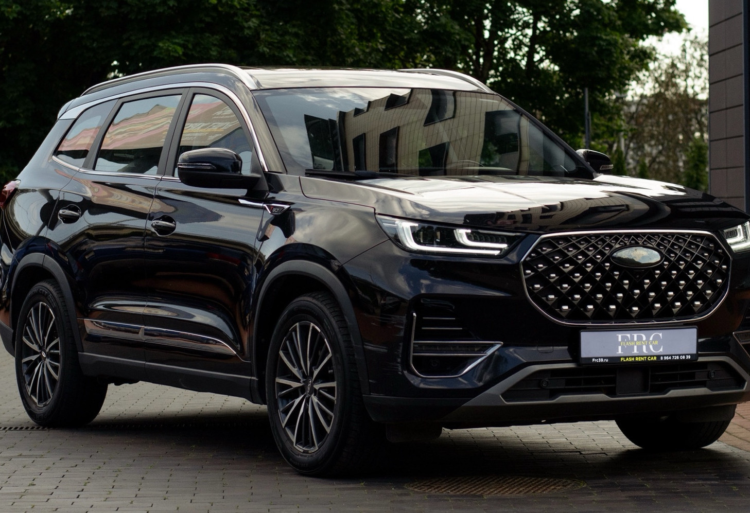 Аренда chery tiggo-8-pro комфорт класса 2021 года в городе Москва от 5032 руб./сутки, полный привод, двигатель: бензин, объем 2 литра, каско (Впишу в полис), ОСАГО (Мультидрайв), без водителя, недорого, вид 2 - RentRide
