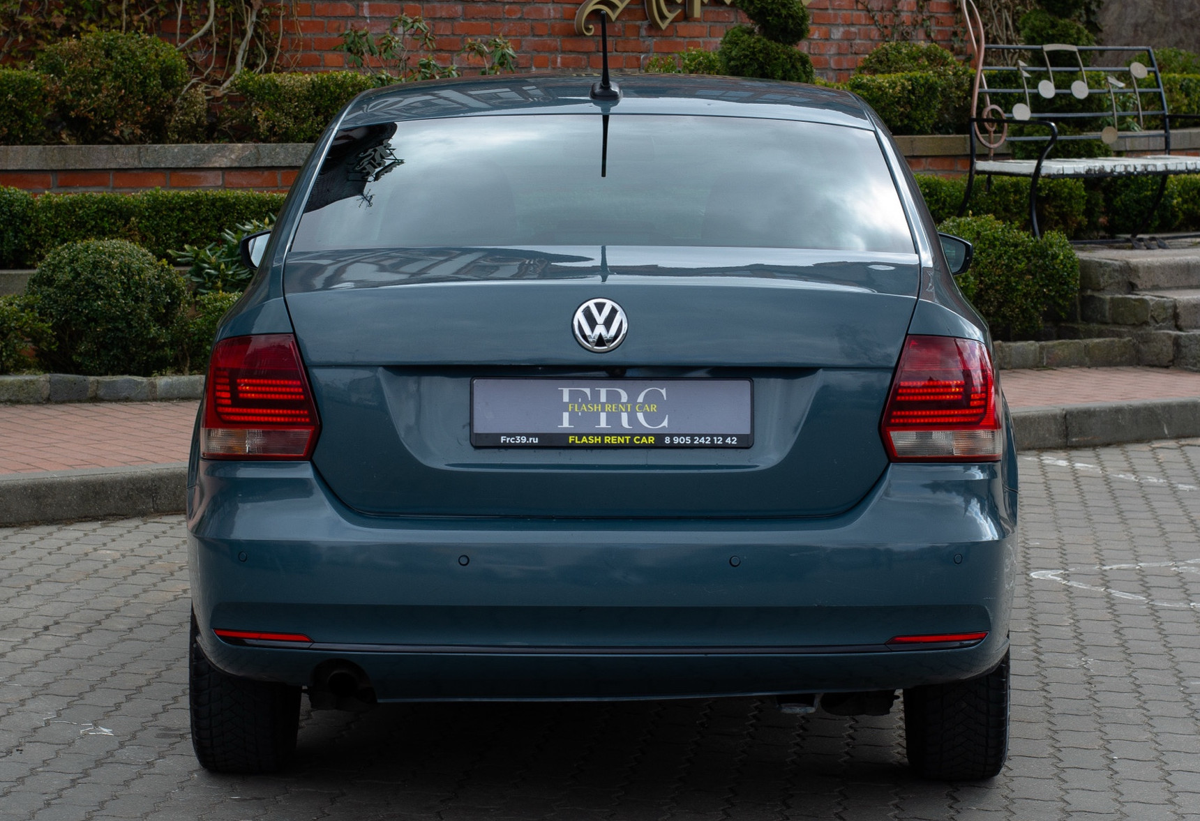 Аренда volkswagen polo эконом класса 2019 года в городе Москва от 2792 руб./сутки, передний привод, двигатель: бензин, объем 1.6 литров, каско (Впишу в полис), ОСАГО (Мультидрайв), без водителя, недорого, вид 6 - RentRide