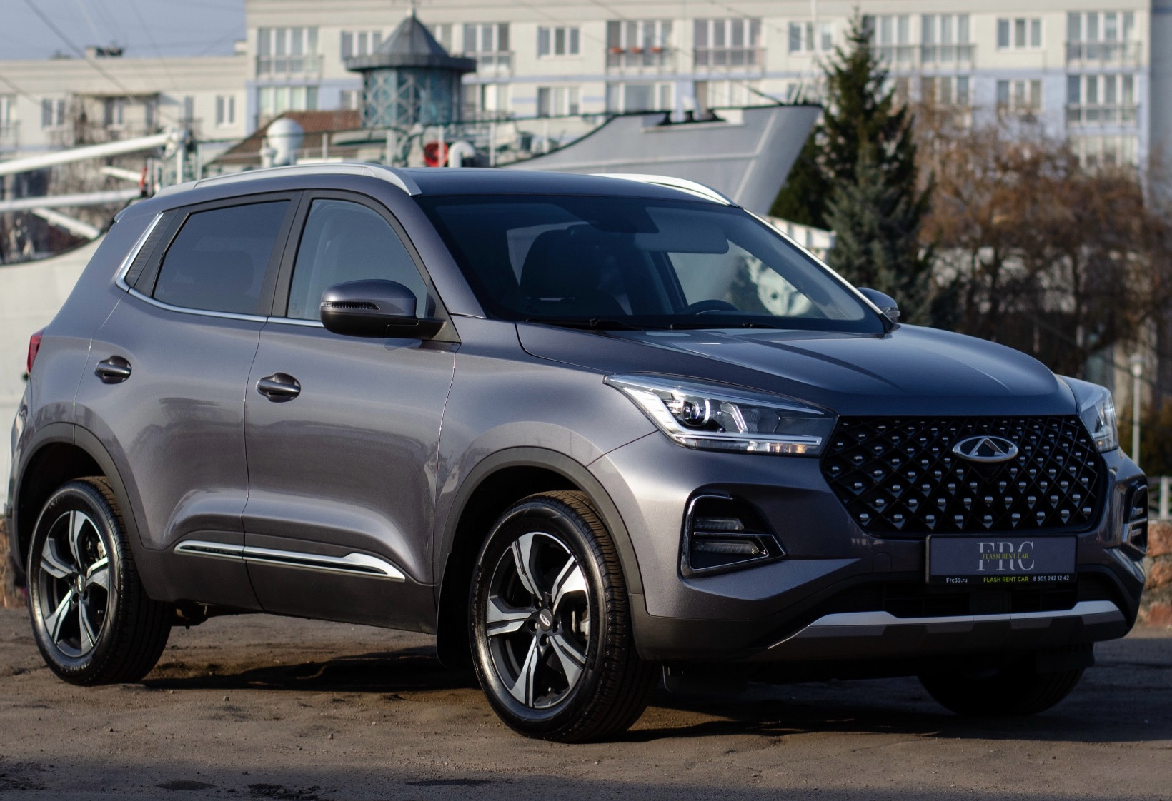 Аренда chery tiggo-4 комфорт класса 2023 года в городе Москва от 3592 руб./сутки, передний привод, двигатель: бензин, объем 1.5 литров, каско (Впишу в полис), ОСАГО (Мультидрайв), без водителя, недорого, вид 2 - RentRide