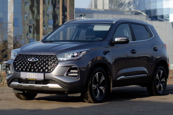 Прокат авто chery tiggo-4 комфорт класса 2023 года в городе Калининград от 3592 руб./сутки, передний привод, двигатель: бензин, объем 1.5 литров, каско (Впишу в полис), ОСАГО (Мультидрайв), без водителя, недорого - RentRide
