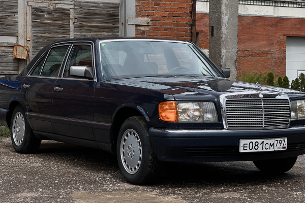 Прокат авто mercedes-benz s-klass 1986 года в городе Москва от 15992 руб./сутки, задний привод, двигатель: бензин, объем 3 литра, ОСАГО (Впишу в полис), без водителя, недорого - RentRide