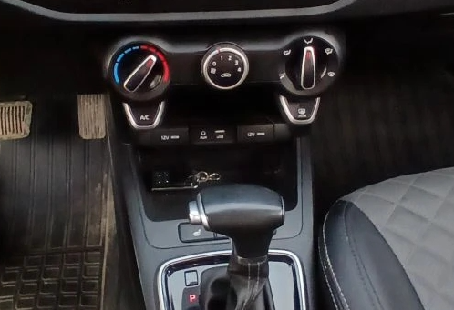 Аренда kia rio эконом класса 2018 года в городе Москва Отрадное от 2080 руб./сутки, передний привод, двигатель: бензин, объем 1.6 литров, ОСАГО (Впишу в полис), без водителя, недорого, вид 5 - RentRide