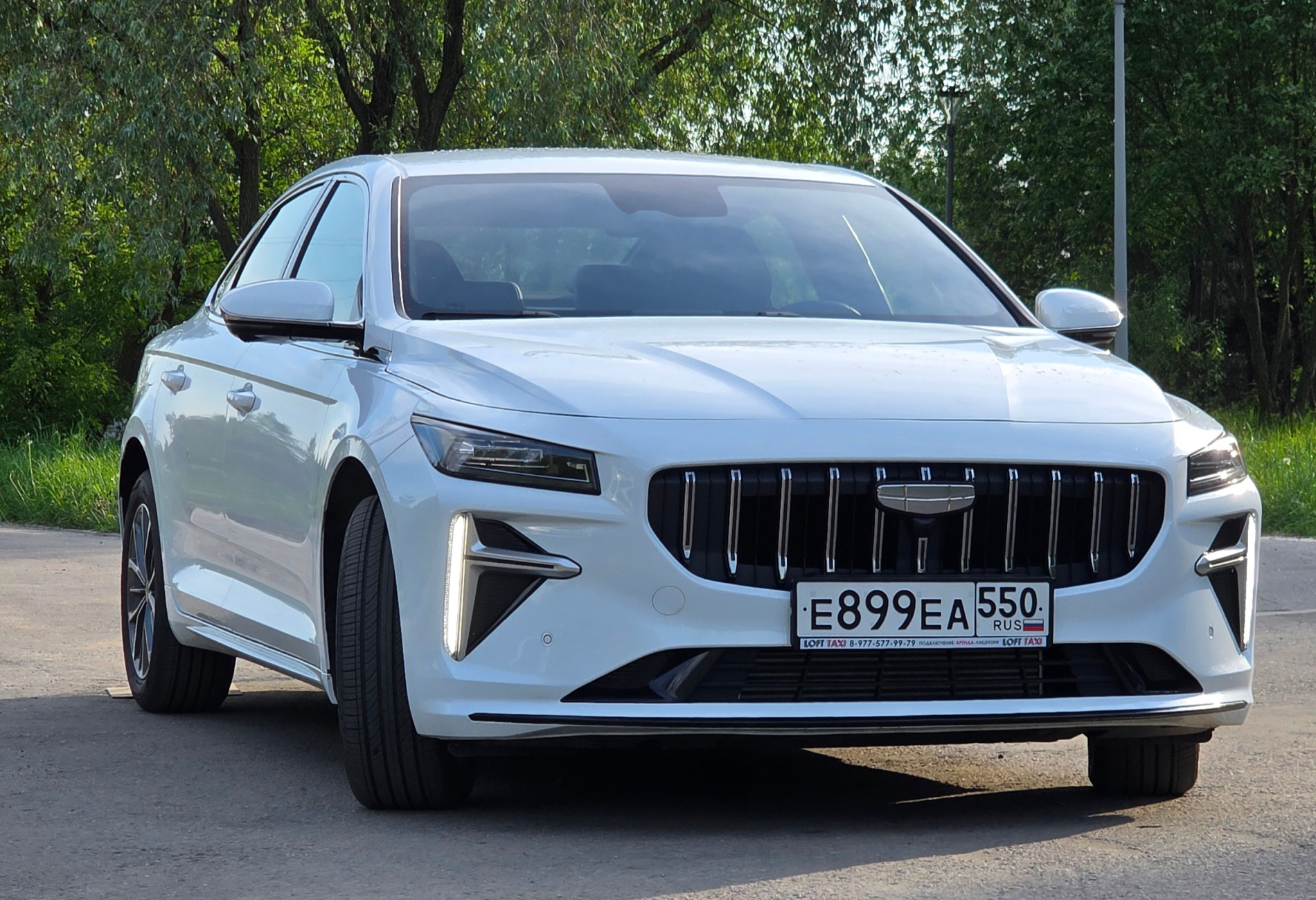 Аренда geely preface стандарт класса 2024 года в городе Москва Павшино от 4000 руб./сутки, передний привод, двигатель: бензин, объем 2 литра, ОСАГО (Мультидрайв), без водителя, недорого, вид 2 - RentRide