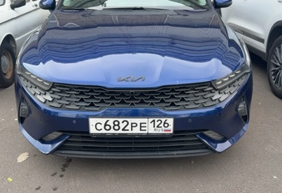 Аренда kia k5 комфорт класса 2021 года в городе Москва Нагорная от 5592 руб./сутки, передний привод, двигатель: бензин, объем 1.6 литров, без водителя, недорого - RentRide