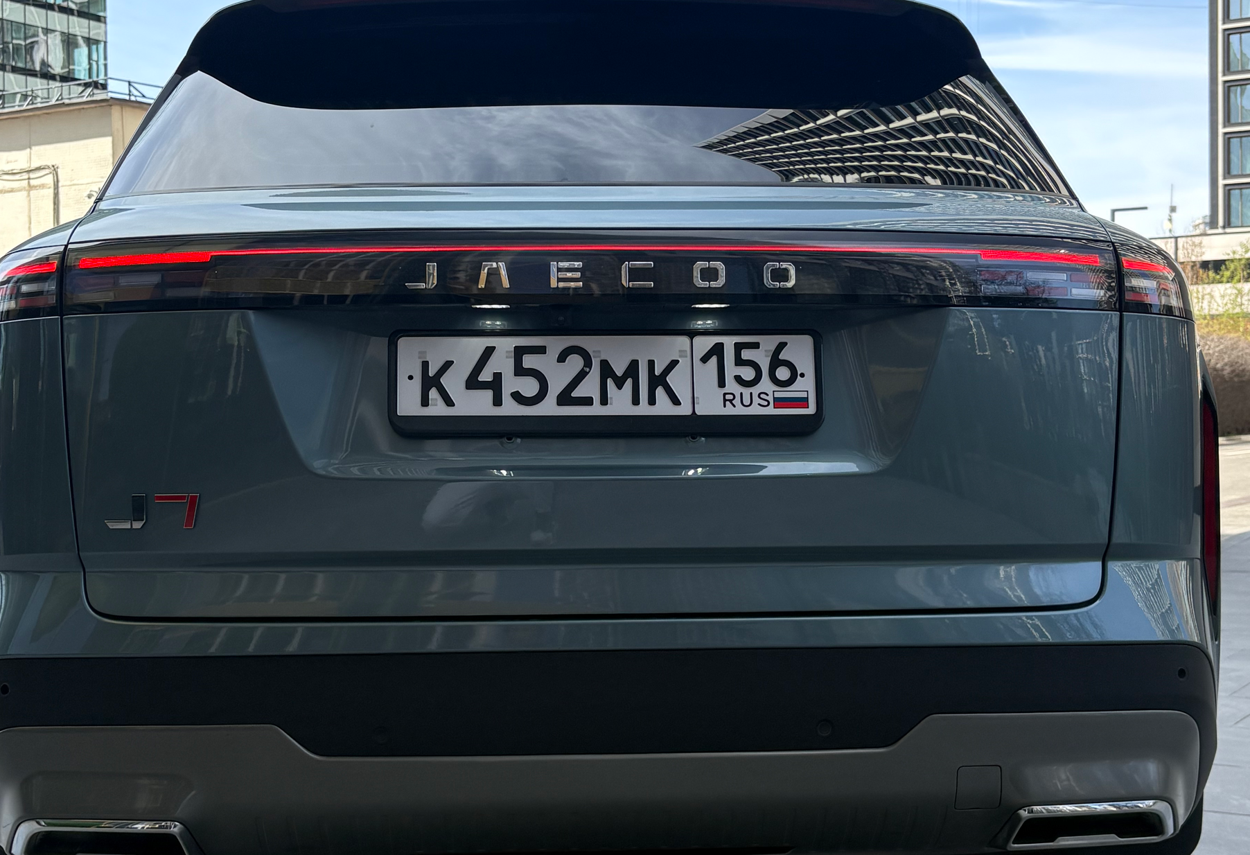 Аренда jaecoo j7 бизнес класса 2024 года в городе Москва Стрешнево от 5200 руб./сутки, передний привод, двигатель: бензин, объем 1.6 литров, каско (Впишу в полис), ОСАГО (Мультидрайв), без водителя, недорого, вид 4 - RentRide