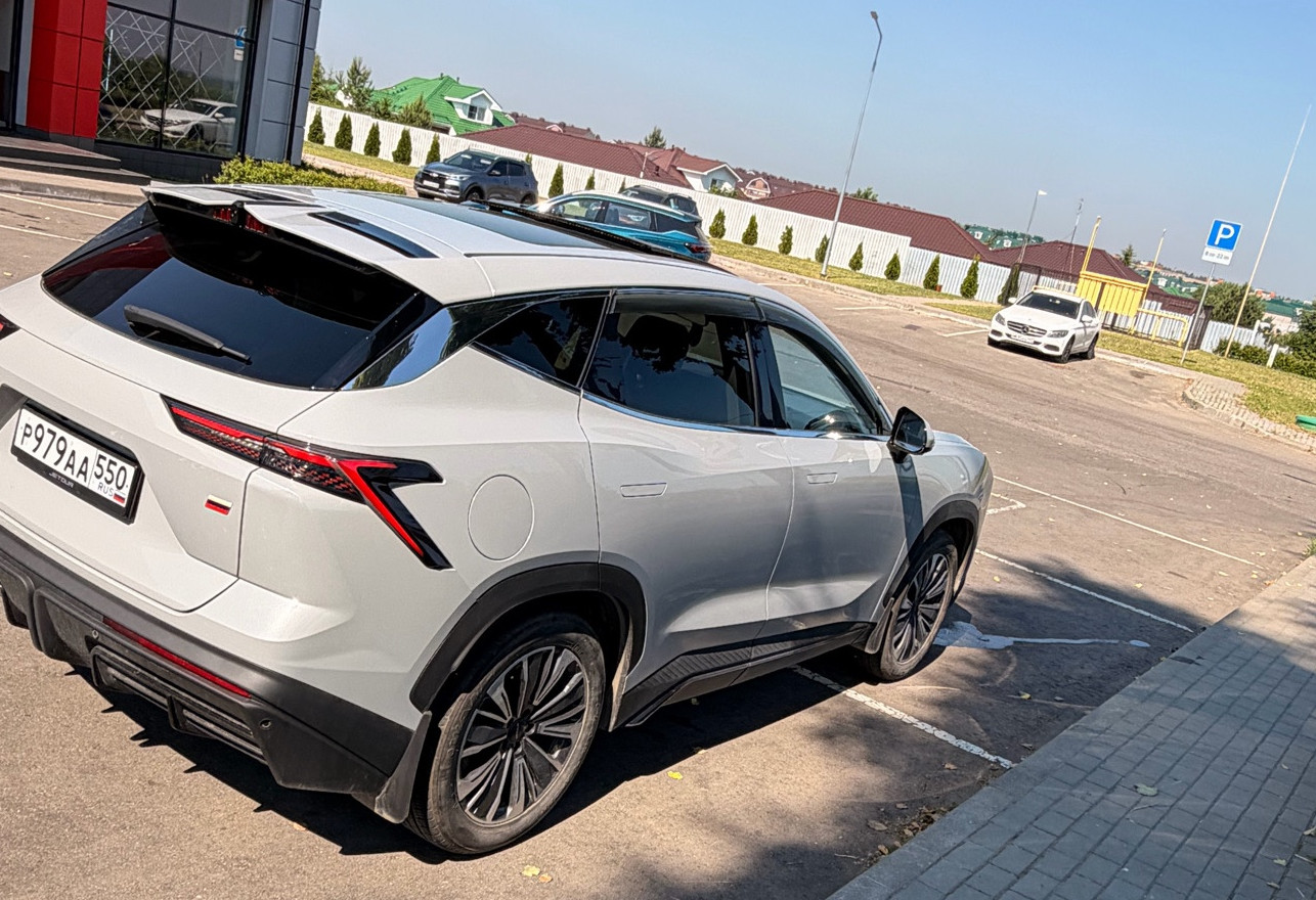 Аренда jetour dashing бизнес класса 2023 года в городе Москва Алтуфьево от 4800 руб./сутки, передний привод, двигатель: бензин, объем 1.5 литров, ОСАГО (Впишу в полис), без водителя, недорого, вид 4 - RentRide