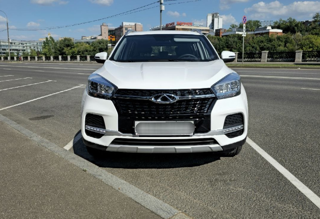 Аренда chery tiggo-4 стандарт класса 2023 года в городе Москва Таганская от 3200 руб./сутки, передний привод, двигатель: бензин, объем 1.5 литров, каско (Мультидрайв), ОСАГО (Мультидрайв), без водителя, недорого - RentRide