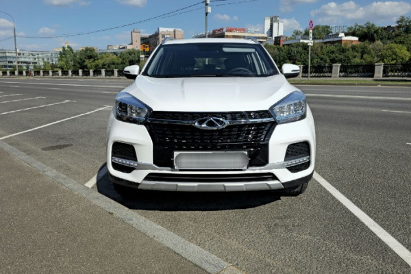Прокат авто chery tiggo-4 стандарт класса 2023 года в городе Москва Таганская от 3200 руб./сутки, передний привод, двигатель: бензин, объем 1.5 литров, каско (Мультидрайв), ОСАГО (Мультидрайв), без водителя, недорого - RentRide