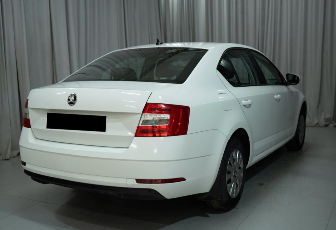 Аренда skoda octavia эконом класса 2020 года в городе Москва Ольховая от 2000 руб./сутки, передний привод, двигатель: бензин, объем 1.6 литров, ОСАГО (Мультидрайв), без водителя, недорого, вид 6 - RentRide