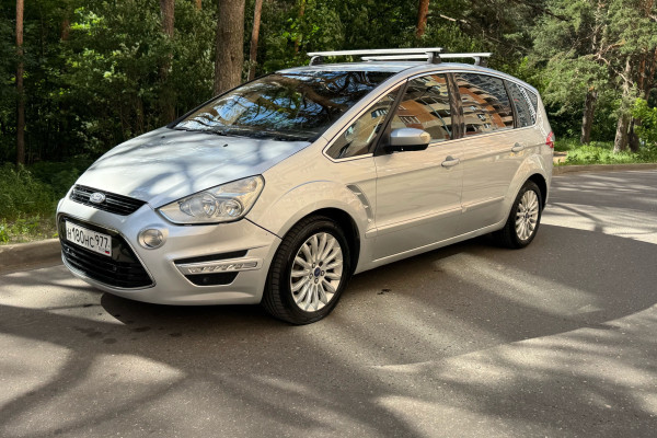 Прокат авто ford s-max 2011 года в городе Москва Котельники от 2800 руб./сутки, передний привод, двигатель: бензин, объем 2 литра, ОСАГО (Мультидрайв), без водителя, недорого - RentRide