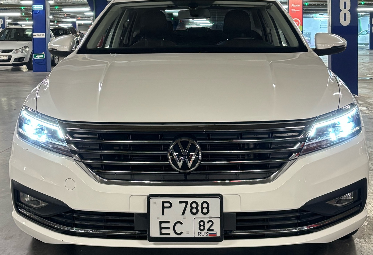Аренда volkswagen lavida комфорт класса 2022 года в городе Москва от 3200 руб./сутки, передний привод, двигатель: бензин, объем 1.4 литра, ОСАГО (Мультидрайв), без водителя, недорого, вид 2 - RentRide