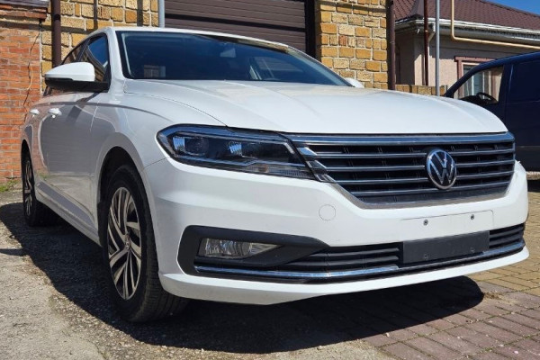 Прокат авто volkswagen lavida комфорт класса 2022 года в городе Москва от 3200 руб./сутки, передний привод, двигатель: бензин, объем 1.4 литра, ОСАГО (Мультидрайв), без водителя, недорого - RentRide