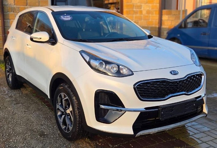 Аренда kia sportage комфорт класса 2021 года в городе Москва от 4000 руб./сутки, передний привод, двигатель: дизель, объем 1.6 литров, ОСАГО (Мультидрайв), без водителя, недорого, вид 4 - RentRide