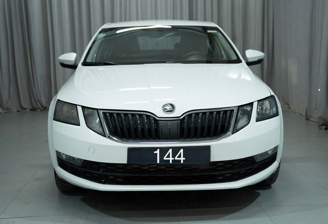 Аренда skoda octavia эконом класса 2020 года в городе Москва Яхромская от 2100 руб./сутки, передний привод, двигатель: бензин, объем 1.6 литров, ОСАГО (Мультидрайв), без водителя, недорого - RentRide