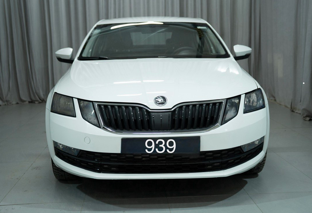 Аренда skoda octavia эконом класса 2020 года в городе Москва Яхромская от 2100 руб./сутки, передний привод, двигатель: бензин, объем 1.6 литров, ОСАГО (Мультидрайв), без водителя, недорого - RentRide