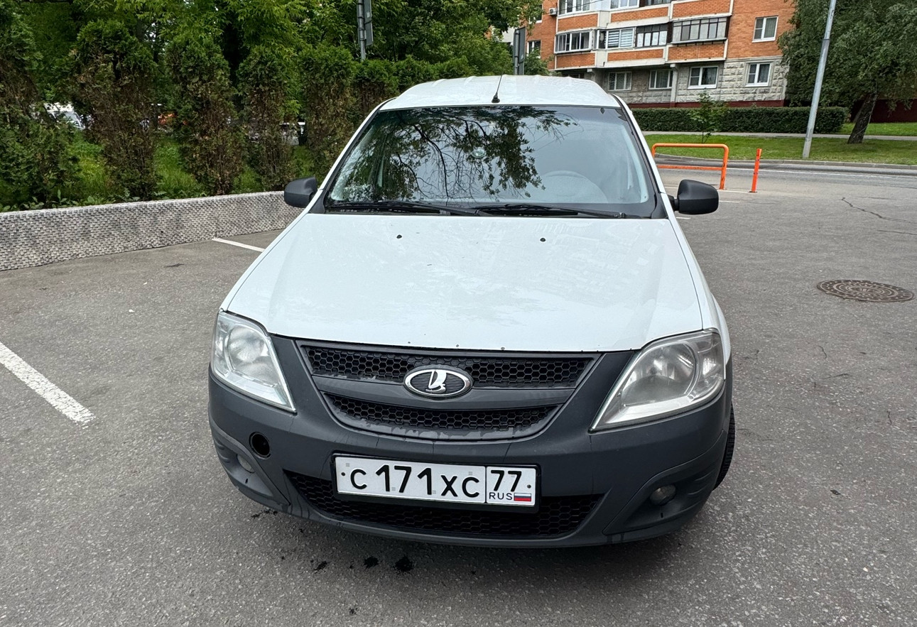 Аренда lada-vaz largus эконом класса 2017 года в городе Москва Бабушкинская от 2000 руб./сутки, передний привод, двигатель: бензин, объем 1.6 литров, без водителя, недорого, вид 5 - RentRide