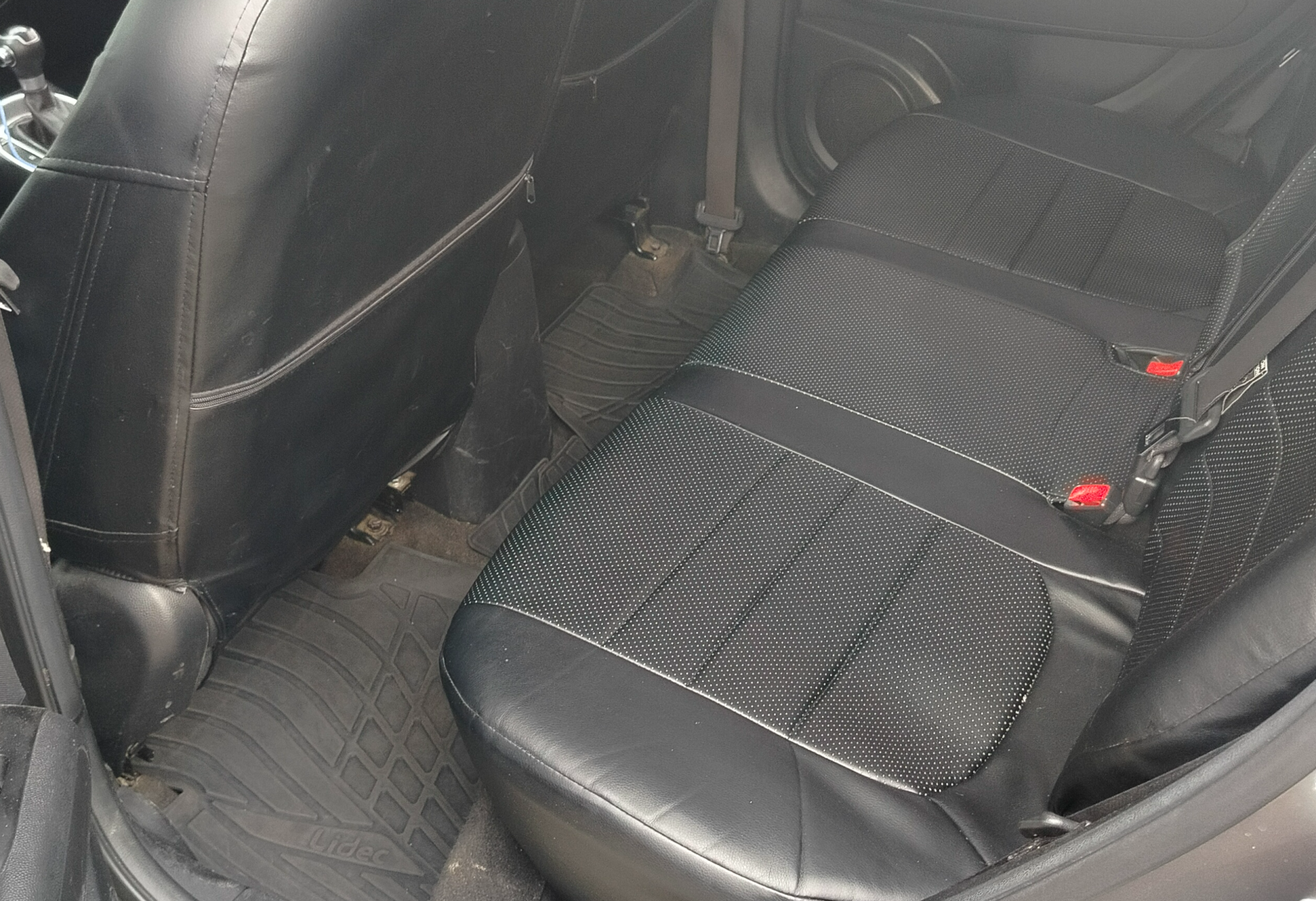 Аренда kia soul эконом класса 2015 года в городе Москва Аминьевская от 2800 руб./сутки, передний привод, двигатель: бензин, объем 1.6 литров, ОСАГО (Впишу в полис), без водителя, недорого, вид 5 - RentRide