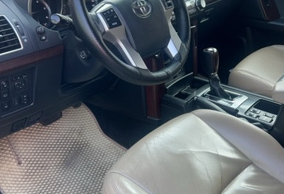 Аренда toyota land-cruiser-prado бизнес класса 2014 года в городе Москва Волгоградский проспект от 4960 руб./сутки, полный привод, двигатель: дизель, объем 3000 литров, ОСАГО (Мультидрайв), без водителя, недорого, вид 7 - RentRide