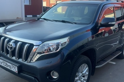 Прокат авто toyota land-cruiser-prado бизнес класса 2014 года в городе Москва Волгоградский проспект от 4960 руб./сутки, полный привод, двигатель: дизель, объем 3000 литров, ОСАГО (Мультидрайв), без водителя, недорого - RentRide