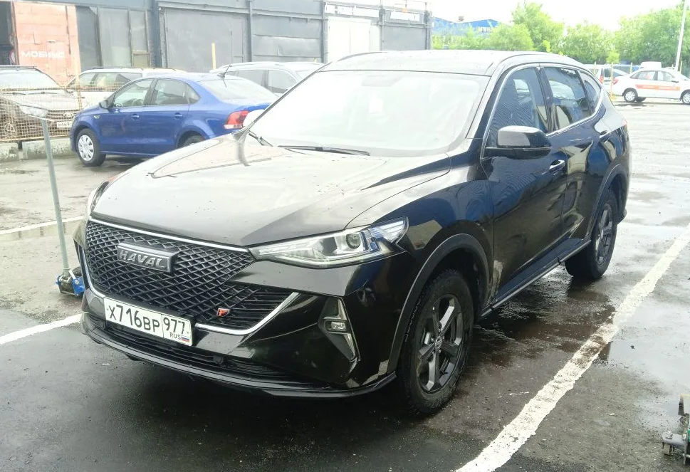 Аренда haval f7 эконом класса 2024 года в городе Москва Новые Черемушки от 3300 руб./сутки, передний привод, двигатель: бензин, объем 1.5 литров, ОСАГО (Мультидрайв), без водителя, недорого, вид 3 - RentRide