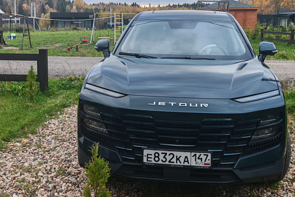 Прокат авто jetour dashing комфорт класса 2024 года в городе Москва от 3700 руб./сутки, передний привод, двигатель: бензин, объем 1.5 литров, ОСАГО (Впишу в полис), без водителя, недорого - RentRide