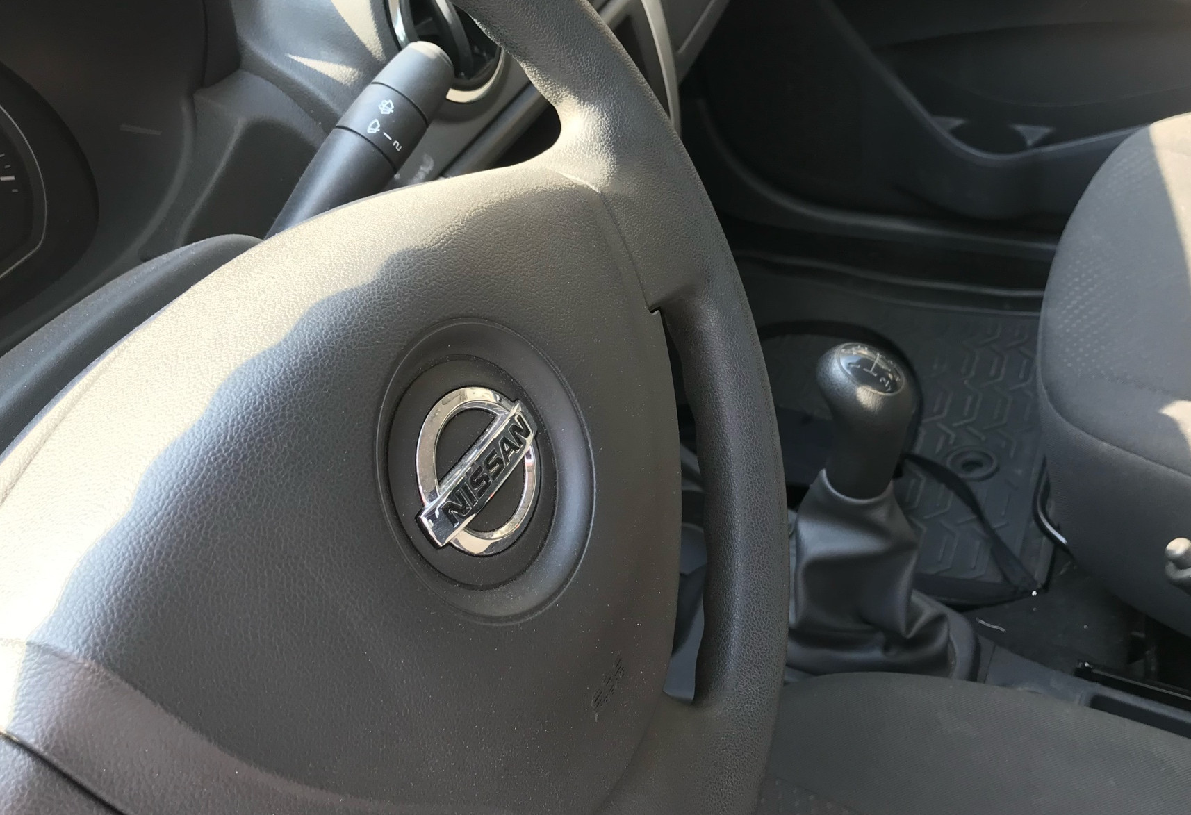 Аренда nissan almera эконом класса 2014 года в городе Москва Электрозаводская от 2400 руб./сутки, задний привод, двигатель: бензин, объем 1.6 литров, ОСАГО (Впишу в полис), без водителя, недорого, вид 6 - RentRide