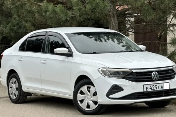 Прокат авто volkswagen polo эконом класса 2021 года в городе Москва Нагорная от 3600 руб./сутки, передний привод, двигатель: бензин, объем 1.6 литров, ОСАГО (Впишу в полис), без водителя, недорого - RentRide