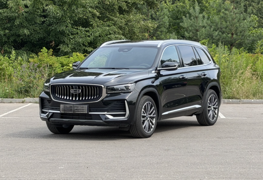 Аренда geely monjaro бизнес класса 2026 года в городе Москва Щукинская от 8560 руб./сутки, полный привод, двигатель: бензин, объем 2 литра, каско (Мультидрайв), ОСАГО (Мультидрайв), без водителя, недорого - RentRide